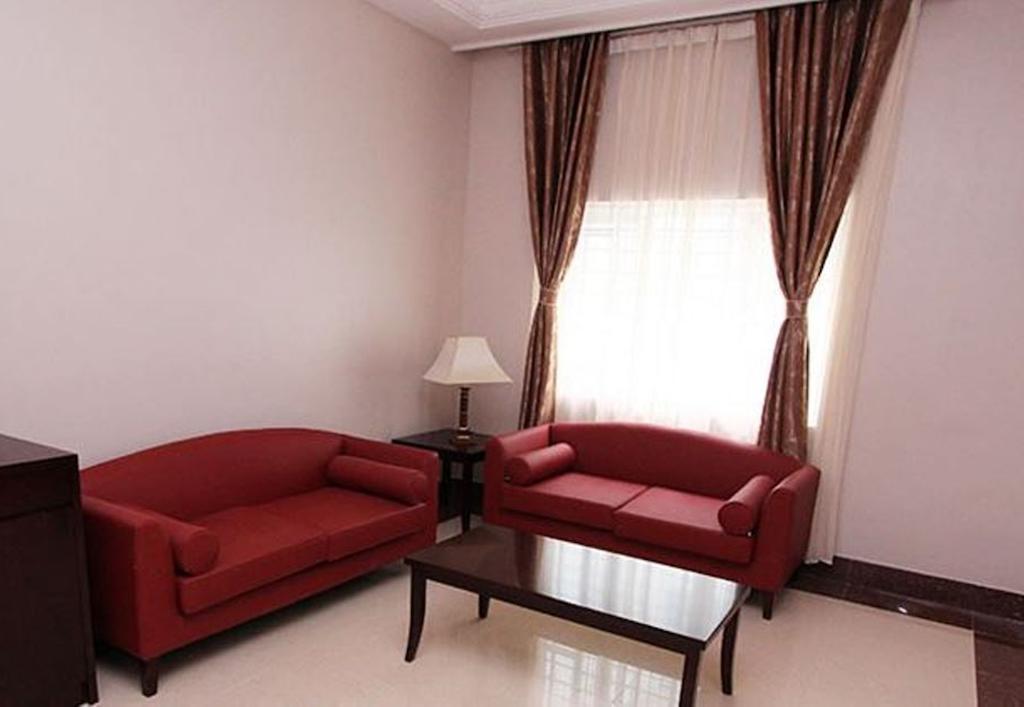 Grandbee Suites Ikeja Room photo