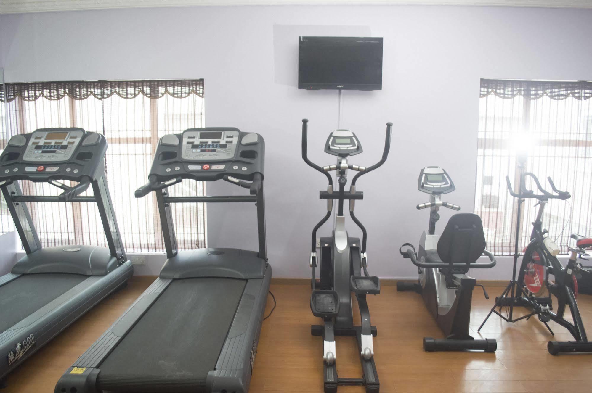 Grandbee Suites Ikeja Exterior photo